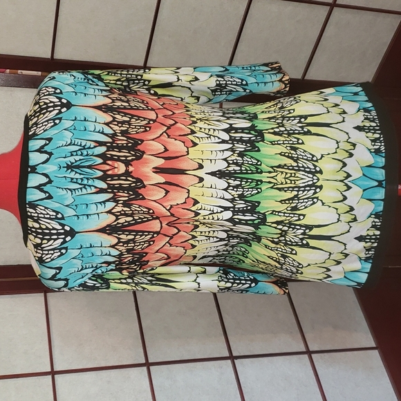 Nygard Vibrant Multi-colored V-Neck Pullover Blouse - Picture 5 of 7